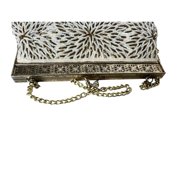 Ed B. Robinson Vintage White & Gold Beaded Evening Hinged Clutch w Chain Strap - Picture 3 of 10